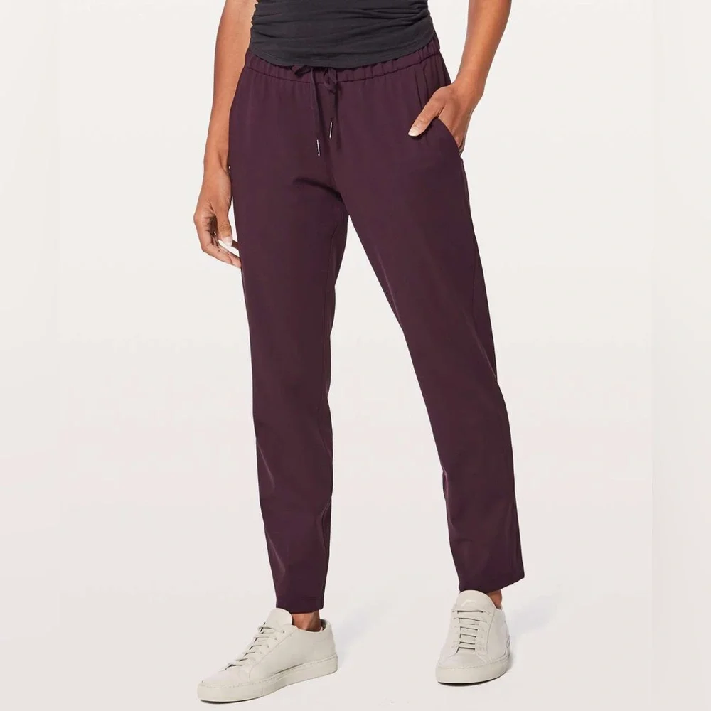 Lululemon On The Fly Pant (28") Black Cherry Red Women’s Size 6 - Picture 4 of 8